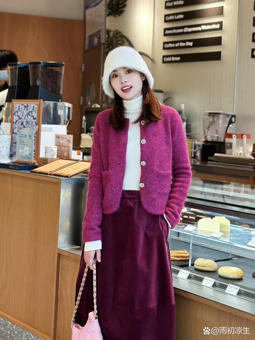 皮肤黑黄适合什么颜色的衣服