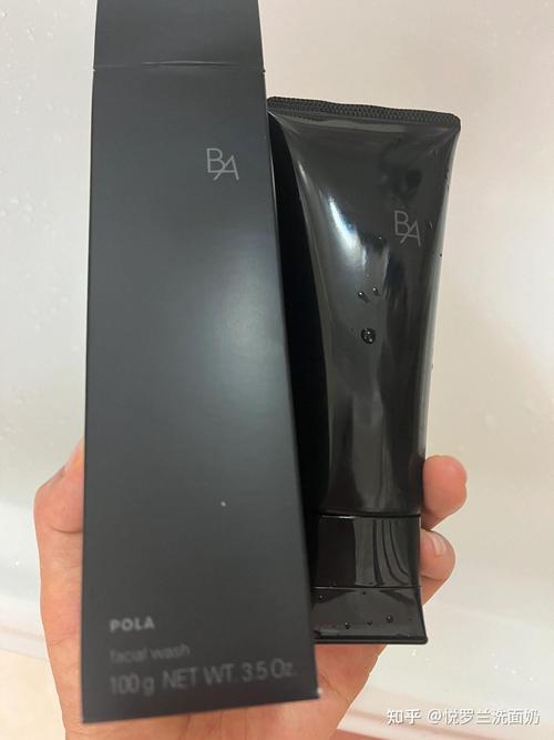 混合性皮肤选洗面奶,控油保湿怎么平衡?