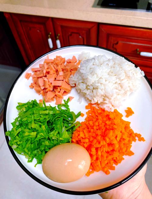 三岁宝宝拉肚子,哪些食物能缓解不适?