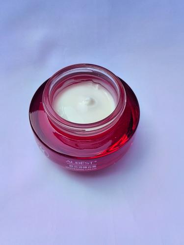 秋冬皮肤干燥,该选哪些护肤品?