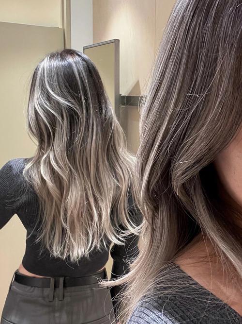 皮肤黄染时,什么颜色头发最显白?