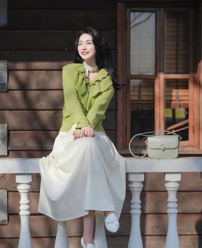 皮肤白必入的显白颜色有哪些?