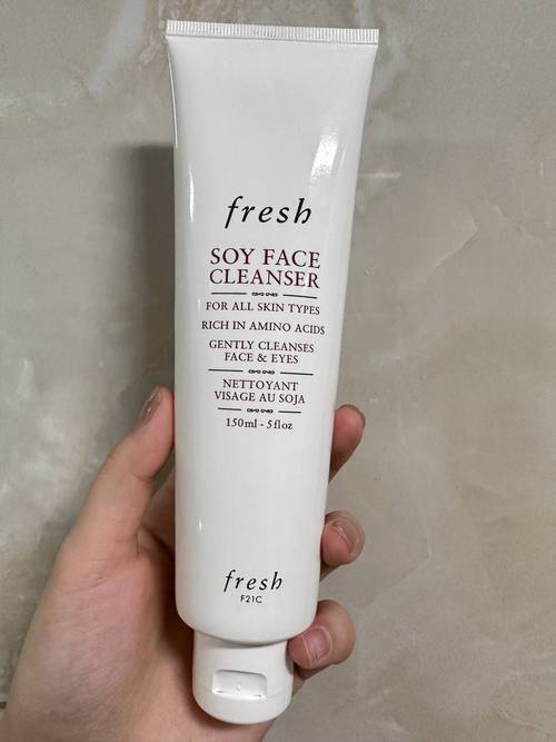 混合皮洗面奶怎么选?清洁保湿能兼顾吗?