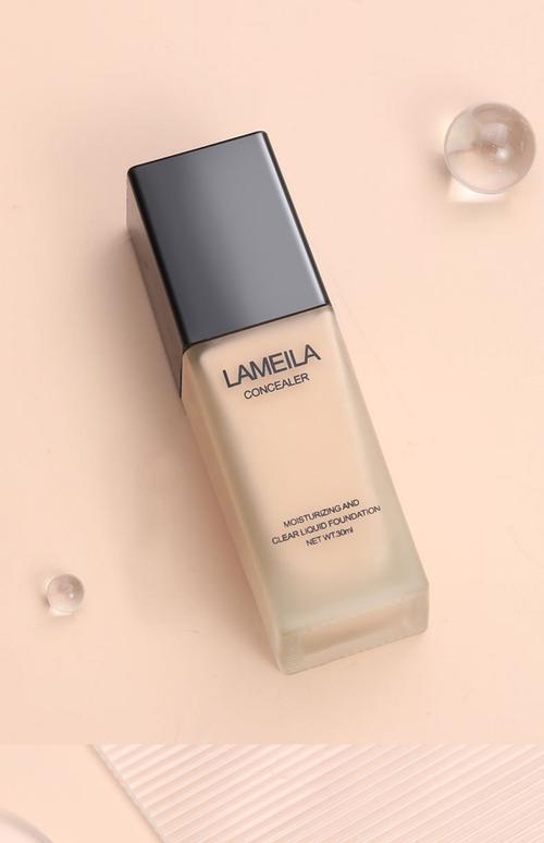 干皮选粉底液,怎么挑不卡粉又服帖?