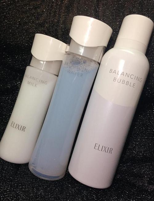 油皮适合什么护肤品?