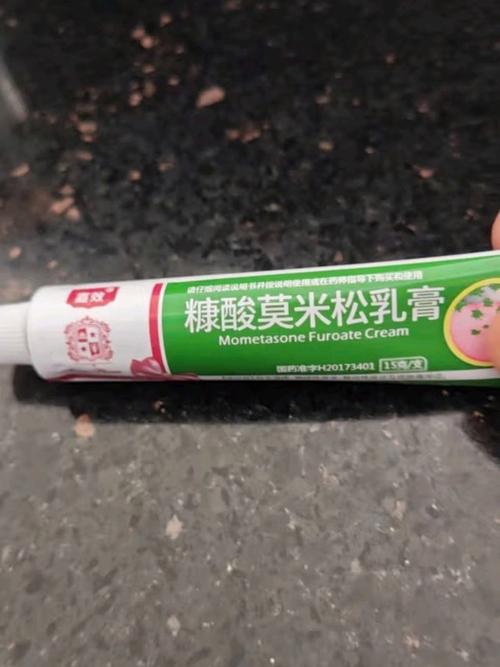 皮肤干燥瘙痒,药膏怎么选?