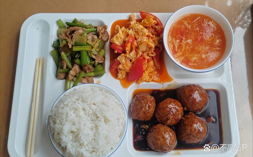 坐火车吃什么食物最合适