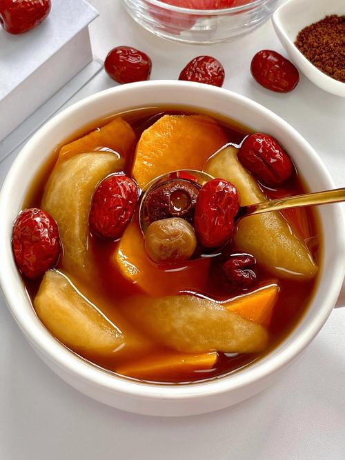 女性脾虚湿热吃什么食物