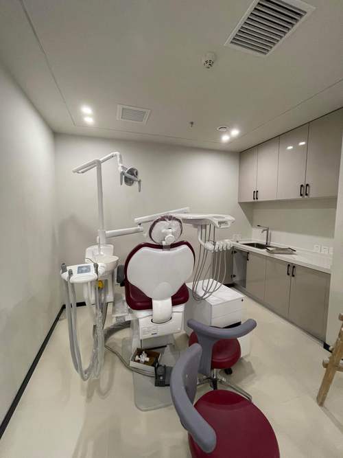 低端口腔诊所装修图片,为何也能显高级?