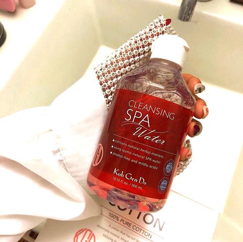 干皮卸妆水选哪款不紧绷又干净?