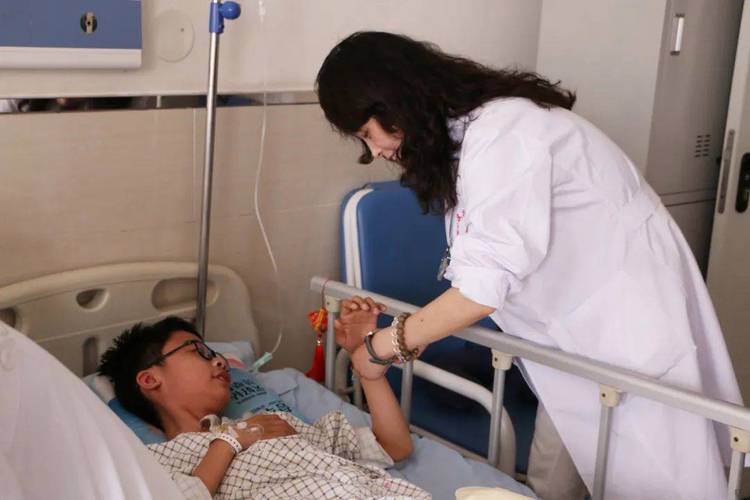 哈尔滨儿童医院皮肤科看什么病?