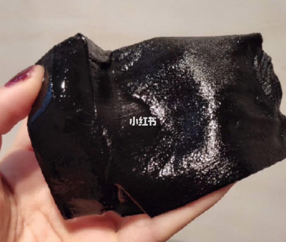 毛孔黑头是何物?如何清除?