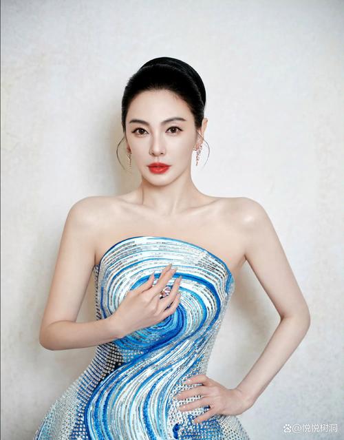 中国皮肤最白的女明星，天生白还是靠保养？