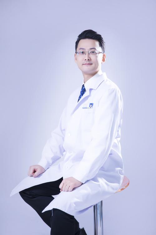 广州光华口腔医院专家如何选?