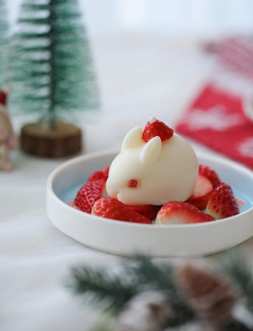 小白兔最爱吃什么食物?