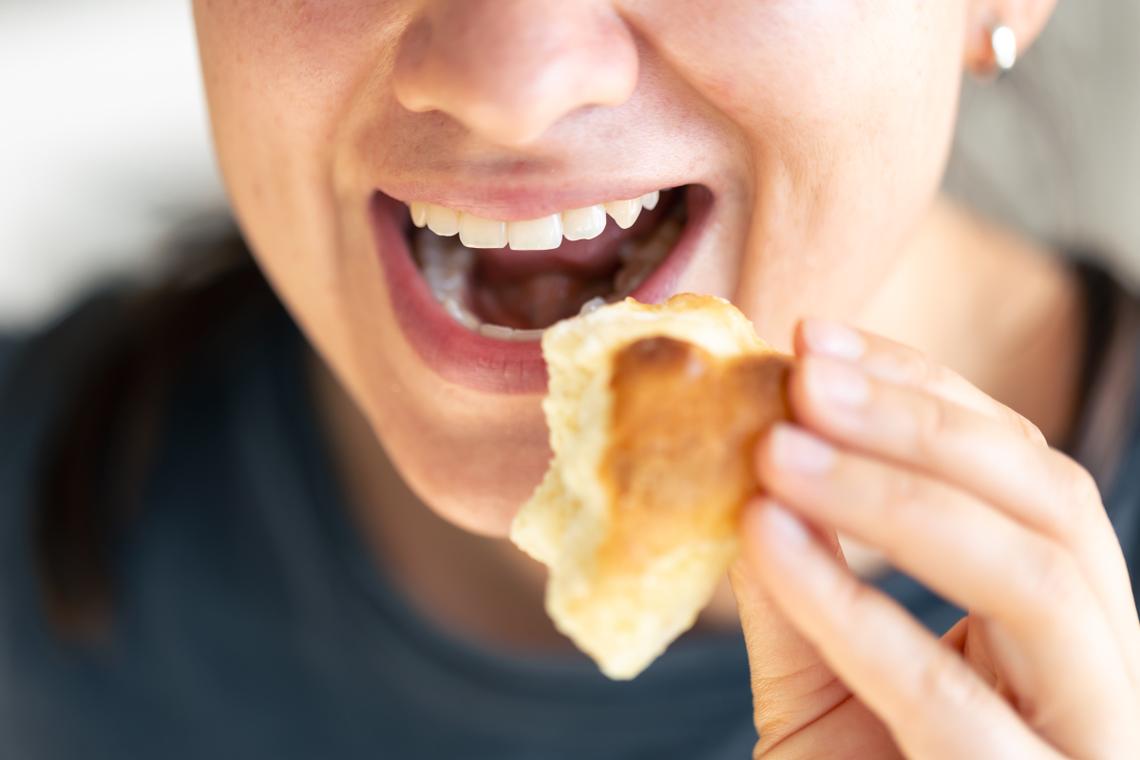 为何食物要在口腔中充分咀嚼？