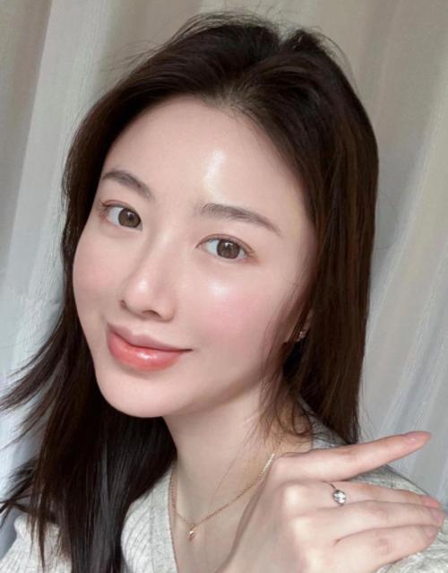 如何有效安全美白脸部皮肤?