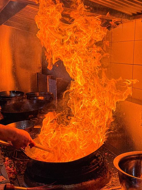 生口吞食物烧火起乌云