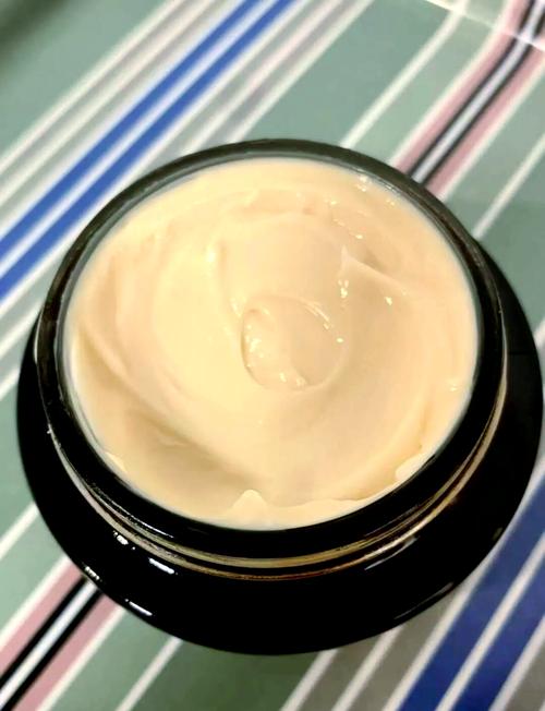 油皮面霜怎么选不黏腻还保湿?